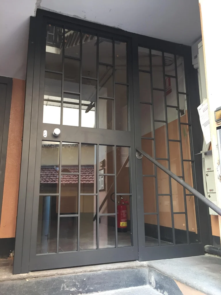 Sostituzione Cancelli e Portoni in Viale Umbria